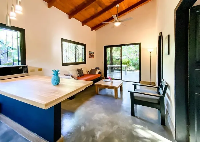 Casa Pluma Aparthotel *